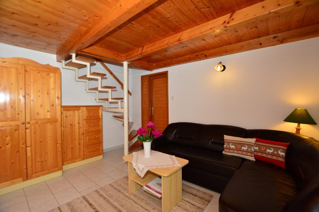 Viragoskert Apartman Heviz Bagian luar foto