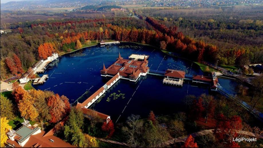 Viragoskert Apartman Heviz Bagian luar foto